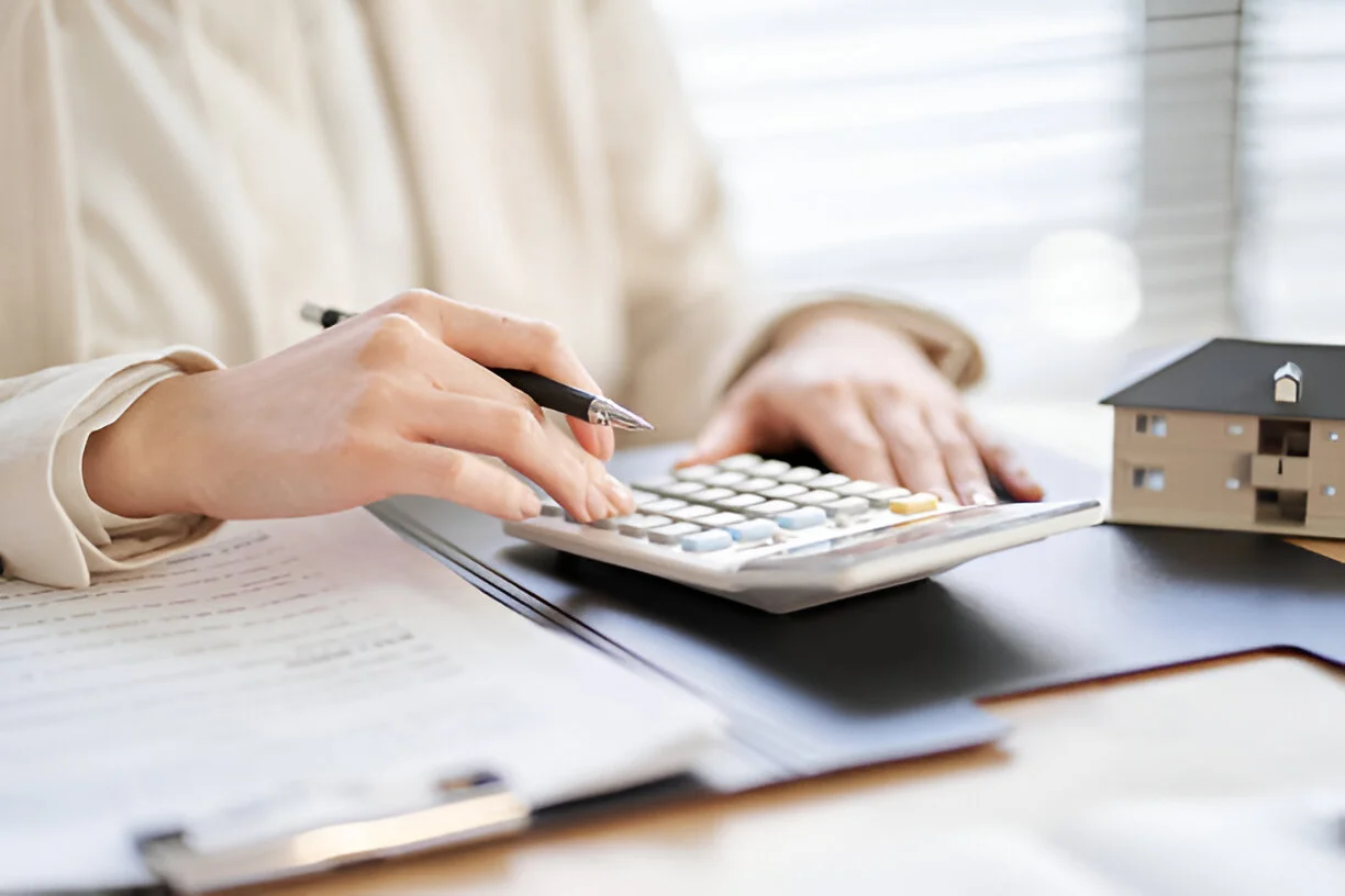pricing a house